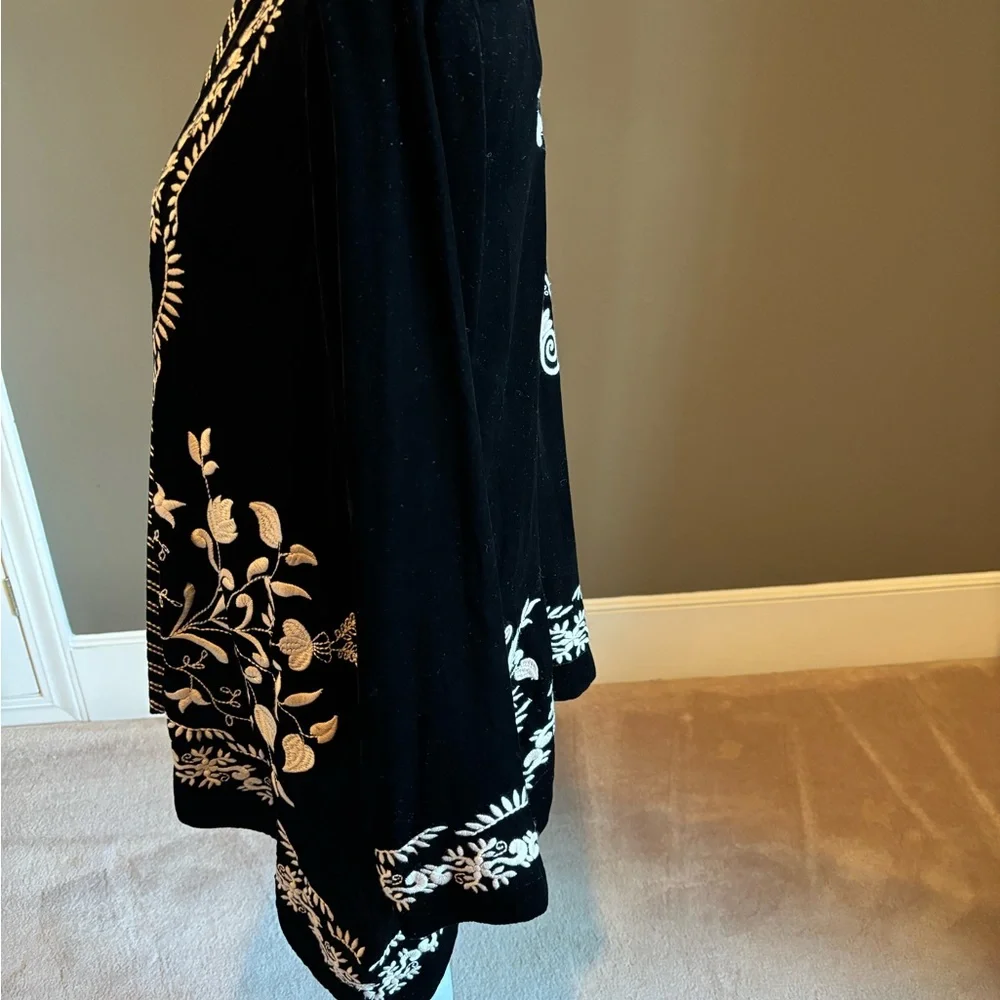Sundance Left Bank Embroidered Velvet Cardigan Long Sleeve Black Size Small NWOT - Picture 3 of 14